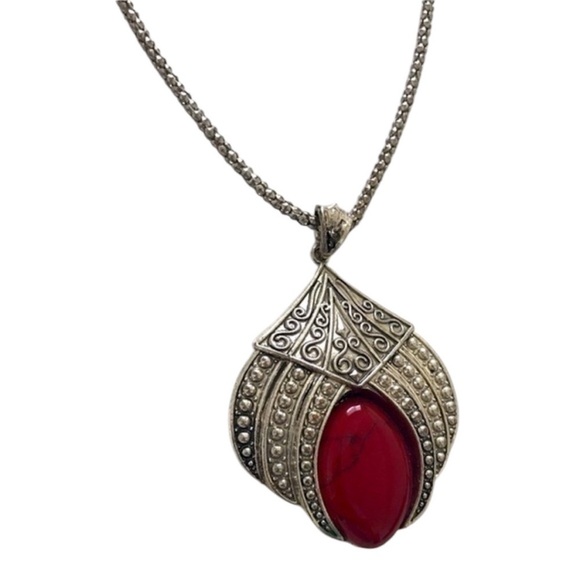 Red Faux Stone Pendant Necklace - Picture 6 of 9